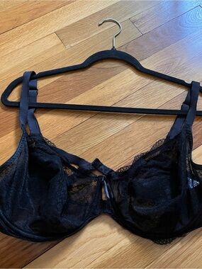 Freya Fancies Underwire Plunge Bra. Size 38FF